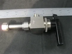 SWAGELOK SS-44S6-A VALVE, MANUAL