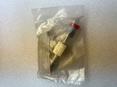 Swagelok SS-4TFTWKGLL-05, 05 Micron Filter Lam Research 839-014432-101, TEE