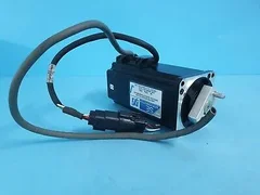 TRUST SE SERIES SE640-0750E04-B0-A02 LAM P/N: 676-067735-503 SERVO MOTOR 