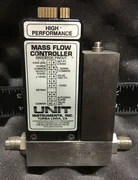 UNIT UFC-1100A - MFC - AMAT 3030-01059 - Range: 300 SCCM / Gas: N2