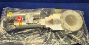 VAT  Vacuum Slider Gate Valve 12138-PA14-ARZ2, Applied Materials 0195-11508