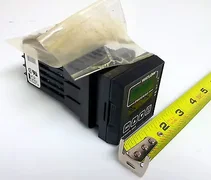 Watlow  Series 965 965A-3CC0-00GR Temperature Controller 