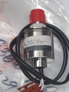 AMAT 1270-02967 E36W-H85 ABSOLUTE PRESSURE SWITCH 100 TORR 24pc AVAILABLE NEW MI
