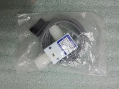 Applied Materials 0140-07320 (MALEMA M-60-T22-01-001)  FLOW SENSOR AMAT