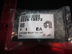 Applied Materials (AMAT) 0225-10572 8-PIN SNAP MOUNT RAIL SKT
