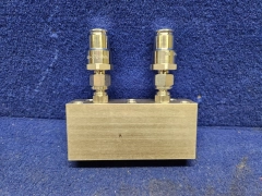 APPLIED MATERIALS SLIT VALVE 0021-87816 w/ Parker couplers NSS-372-6MA AMAT