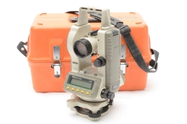 [Exc+5] Nikon NE-20RC Digital Theodolite