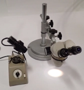 NIKON 40x CONTINUOUS ZOOM BINOCULAR INSPECTION SCOPE +LIGHT SOURCE In 100/115Vac