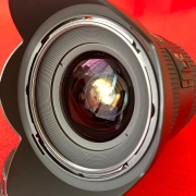 Nikon AF-S NIKKOR 17-35mm f2.8D Lens with Hood