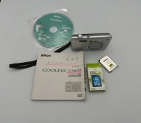 Nikon COOLPIX S3600 20.1MP Digital Camera - Silver 