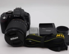 Nikon D5300 + 18-105VR kit 24.16 million effective pixels, excellent performance