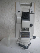 Nikon  DTM-20 Digital Theodolite w/Case Tested Clean Lens Good Focus Used Japan