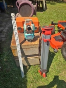 Nikon Electronic Digital Theodolite NE-100 In Hard Case, Tripod ,Bundle.