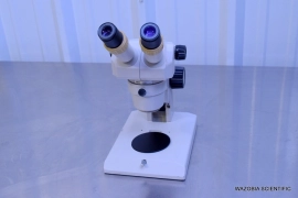 NIKON SMZ-1B STEREO ZOOM BINOCULAR MICROSCOPE WITH 10X/21 OCULARS