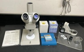 Nikon SMZ-2T Microscope with Accessories