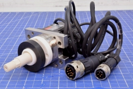 P30B06010DXS8SM / AC SERVO MOTOR, 100W, 200V, AMAT 0190-14827-002 / SANYO DENKI