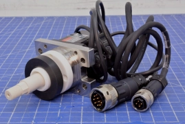 P30B06010DXS8SM / AC SERVO MOTOR, 100W, 200V, AMAT 0190-14827-002 / SANYO DENKI