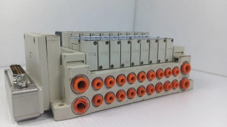 SMC | SS5V1-DUT00978 | AMAT 0190-54297 | Pneumatic Valve Manifold