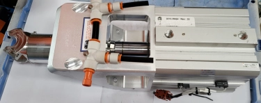 SMC US13394 SLIT VALVE  AMAT 3020-00077 APPLIED MATERIALS 0010-25624 REV 03