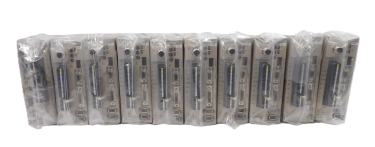 Yaskawa Electric SGDS-01A31AY566 Servo Drive AMAT 0190-32917 Lot of 10 New